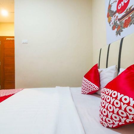 Sentosa Guest House Pontianak Eksteriør bilde