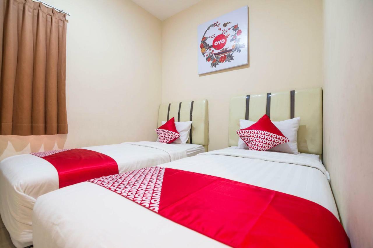 Sentosa Guest House Pontianak Eksteriør bilde