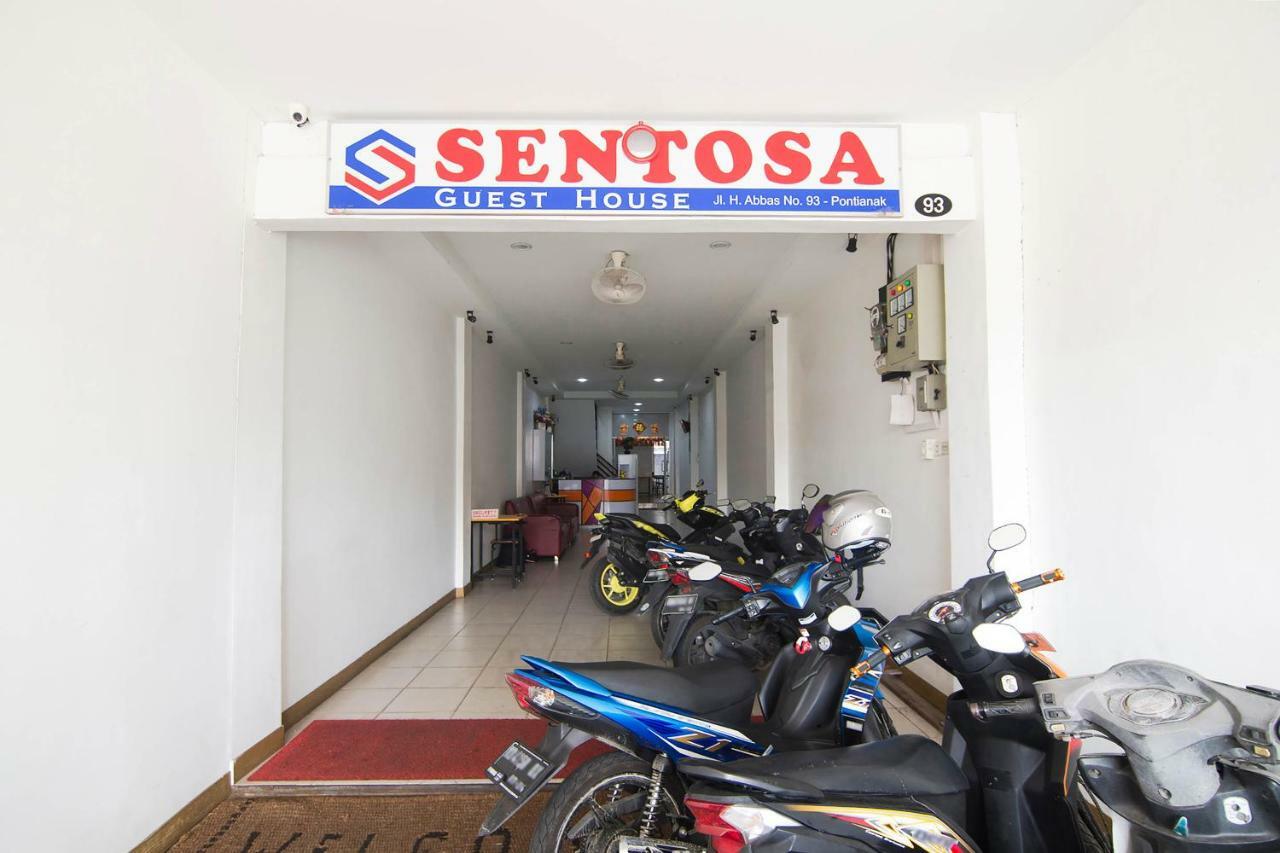 Sentosa Guest House Pontianak Eksteriør bilde