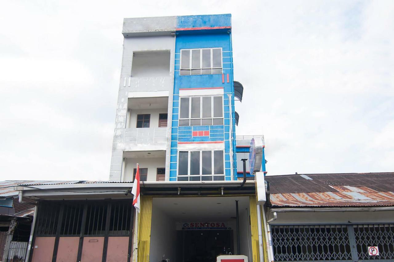 Sentosa Guest House Pontianak Eksteriør bilde
